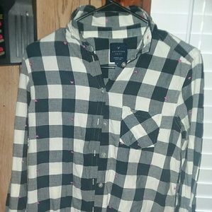 American eagle boyfriend button shirt with cuffs